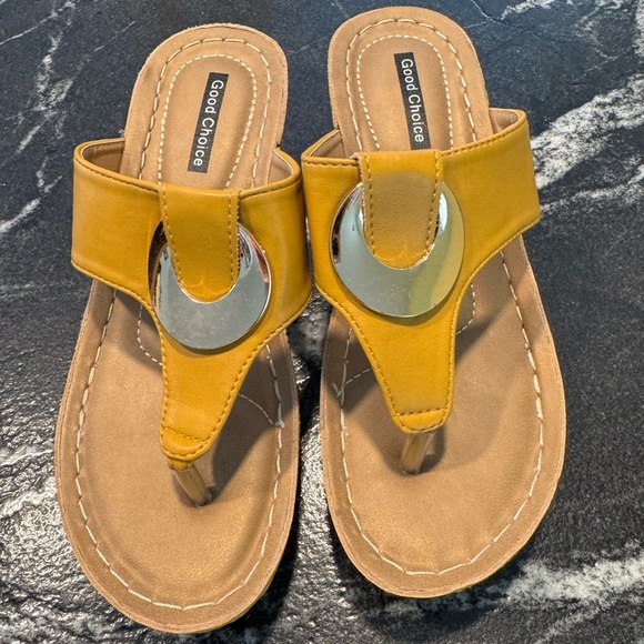 GC shoes Genelle Yellow Wedge Sandals 6 - Picture 1 of 6